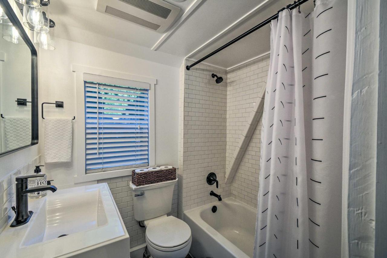 Puget Sound Cabin With Hot Tub And Water Views! Bremerton Ngoại thất bức ảnh