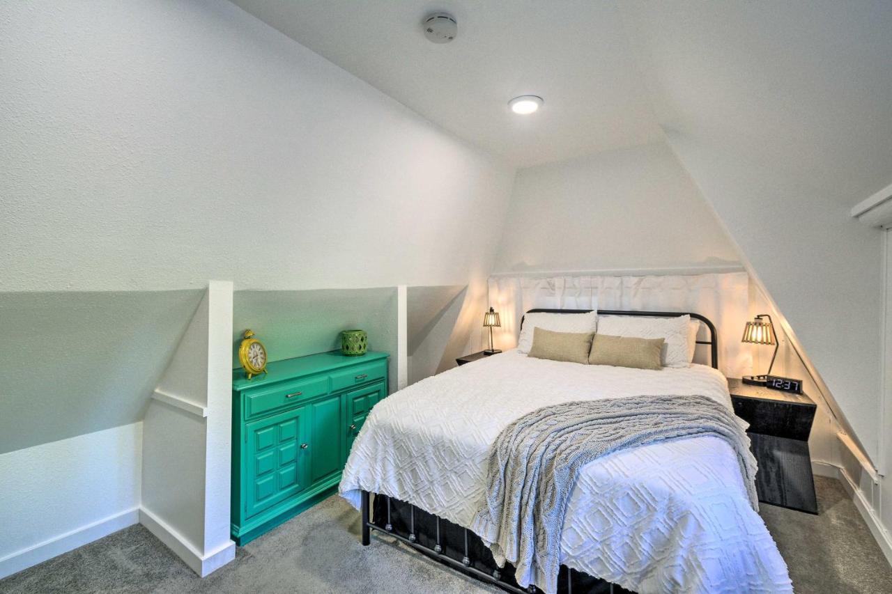 Puget Sound Cabin With Hot Tub And Water Views! Bremerton Ngoại thất bức ảnh